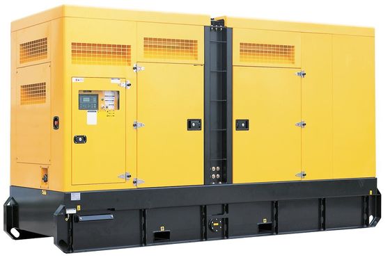 ราคาโรงงาน แบบเปิด / เงียบ Doosan เครื่องกําเนิดดีเซล 550KW/688KVA แหล่งไฟฟ้า การเย็นน้ํา