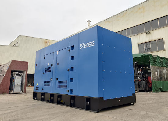 เครื่องกำเนิดไฟฟ้า Cummins 600 Kva เครื่องกำเนิดไฟฟ้าดีเซลกันเสียง 480 กิโลวัตต์พร้อมเครื่องยนต์ KTA19-G6A