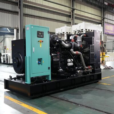 ราคาโรงงาน แบบเปิด / เงียบ Doosan เครื่องกําเนิดดีเซล 180KW / 225KVA แหล่งไฟฟ้า การเย็นน้ํา
